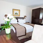 Hotel Koenig Ludwig Ii Garching bei München
